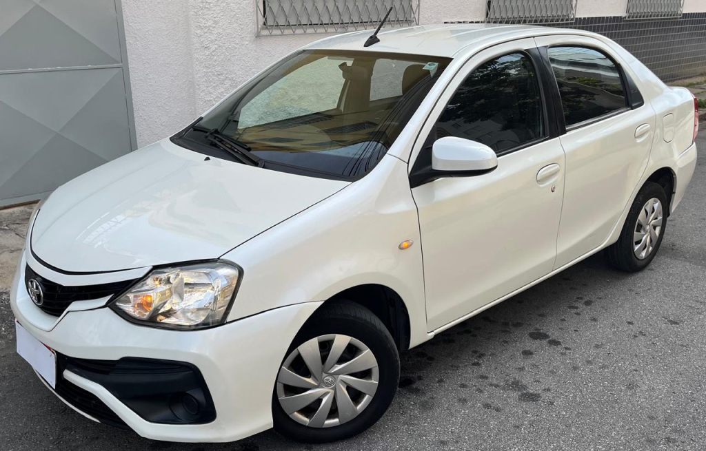 ETIOS SD XS 1.5 MEC